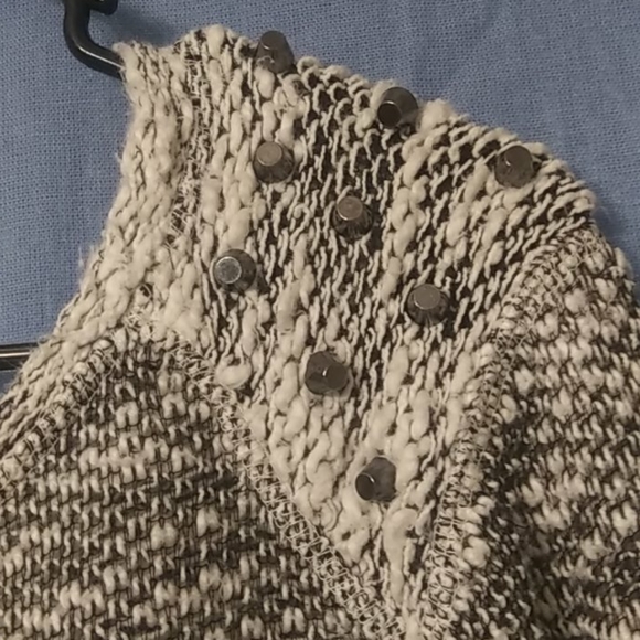 Studded shoulder sweater - Picture 2 of 3